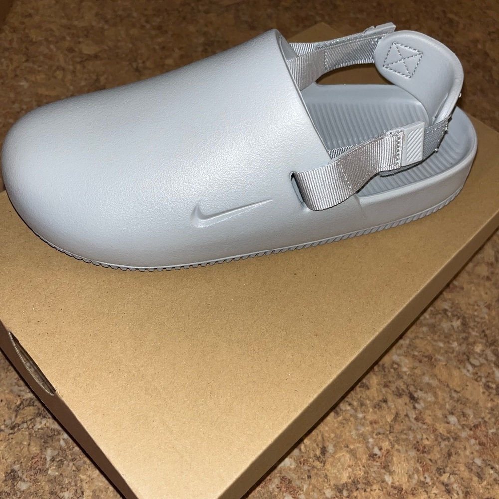 Nike Calm Mules